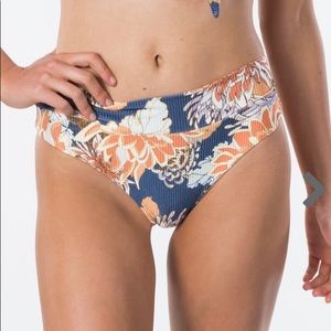 Ripcurl - Sunsetters Floral Cheeky Bikini Pant
